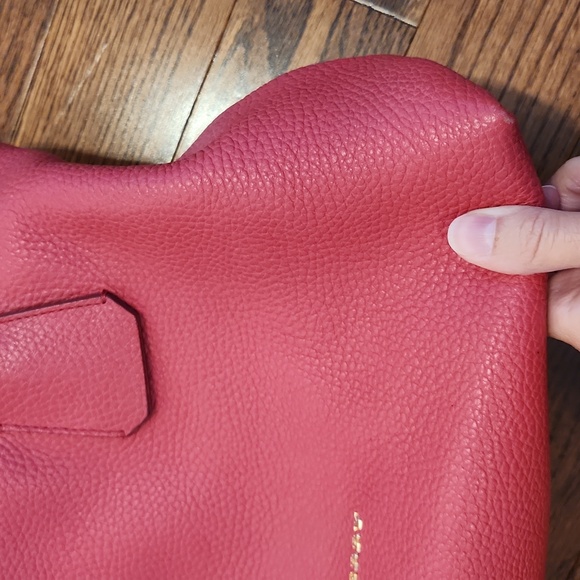 Red leather Burberry purse - Picture 9 of 12